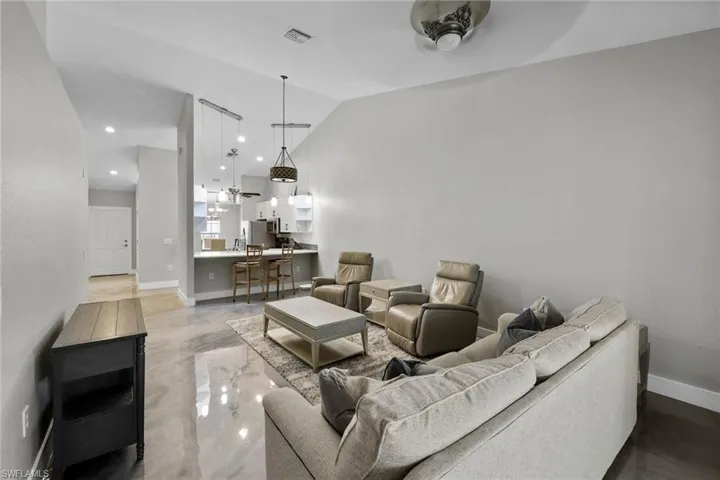3540  Avion Woods  CT, Naples, FL 34104