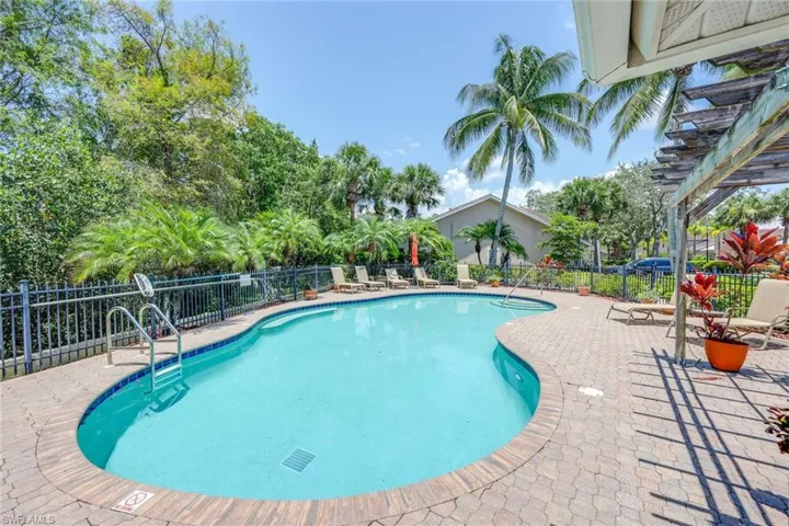 3540  Avion Woods  CT, Naples, FL 34104