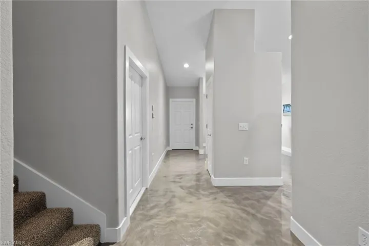 3540  Avion Woods  CT, Naples, FL 34104