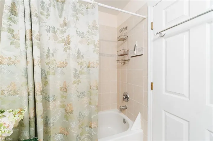 4010  Loblolly Bay  DR, Naples, FL 34114