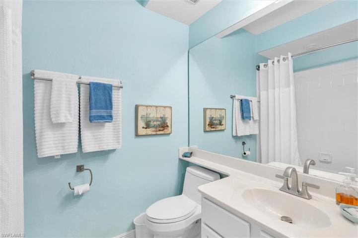 Hall/Guest Bath