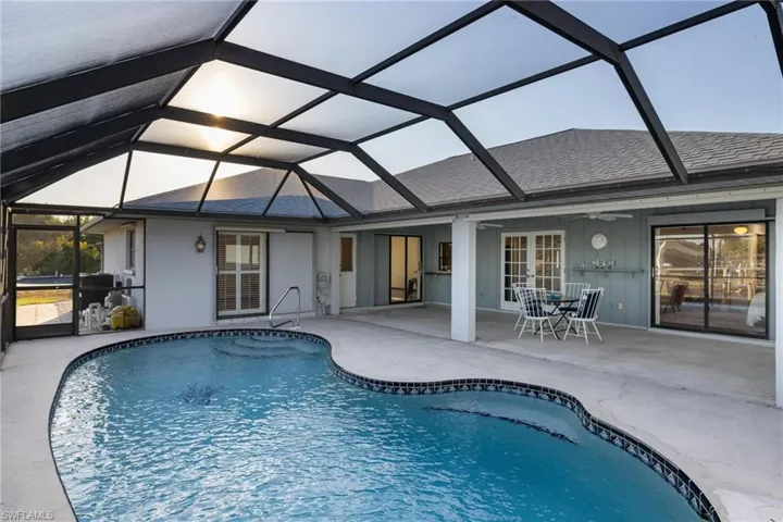 Lanai with covered patio