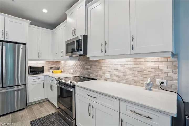 2567 Seychelles Dr 206, Naples, Florida 34112