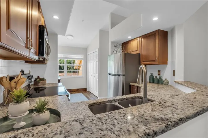 13050  Amberley  CT, Bonita Springs, FL 34135