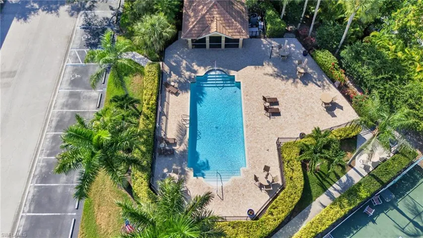 13050  Amberley  CT, Bonita Springs, FL 34135