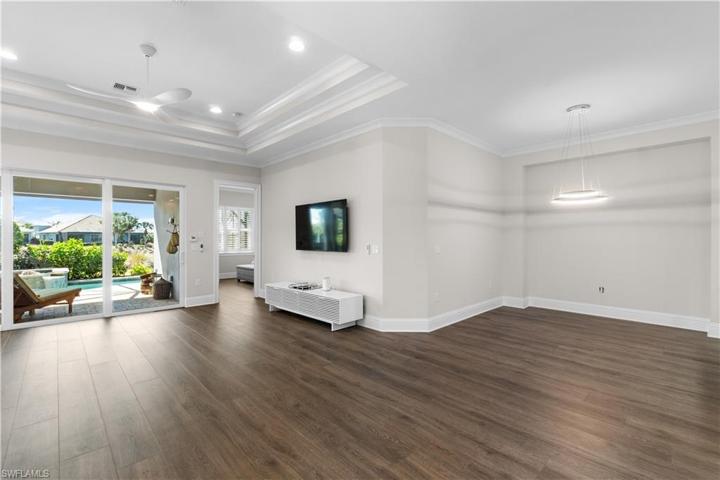 5638  Elbow  AVE, Naples, FL 34113