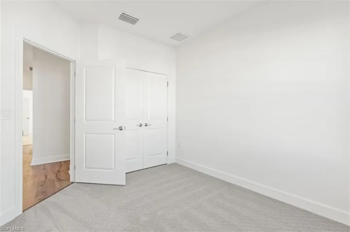 1620 Seahaven Dr unit 405 ~ Ready Now