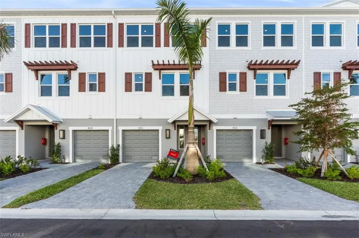 1620 Seahaven Dr unit 405 ~ Ready Now