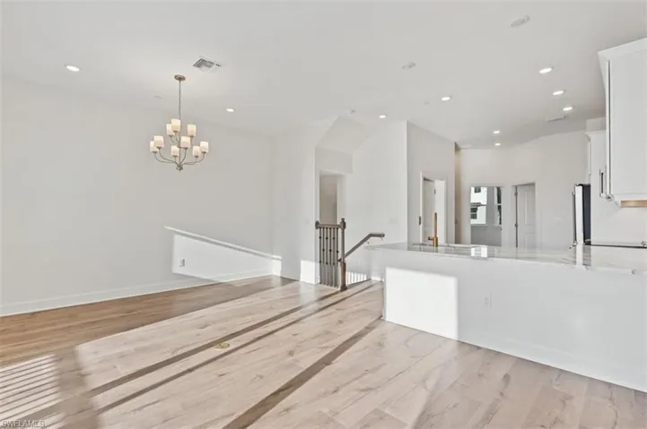 1620 Seahaven Dr unit 405 ~ Ready Now