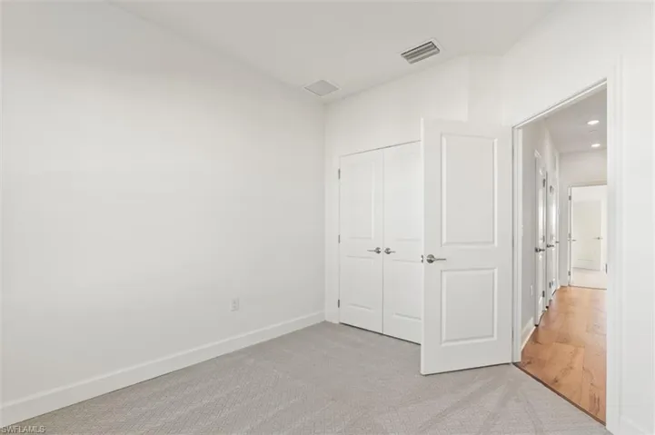1620 Seahaven Dr unit 405 ~ Ready Now