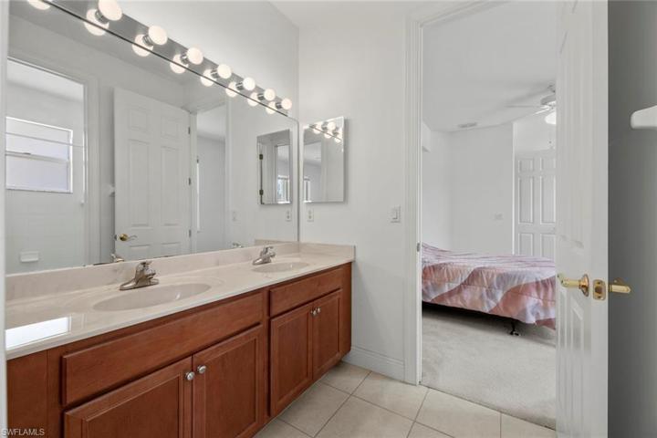 Guest bath - Jack-n-Jill