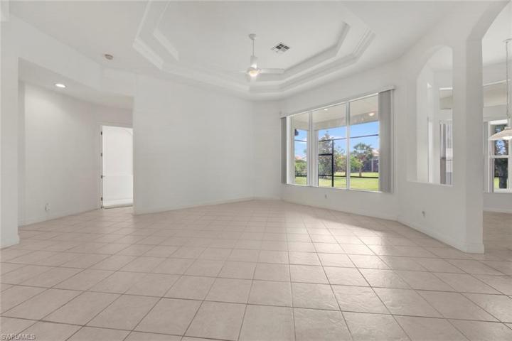 Living Room, Volume Ceilings