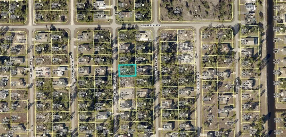 733 Fullerton Ave S, Lehigh Acres, Florida 33974