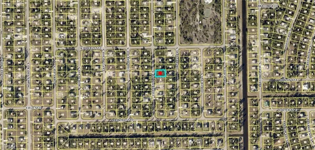 733 Fullerton Ave S, Lehigh Acres, Florida 33974