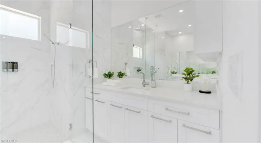 3502  40th SE AVE, Naples, FL 34117