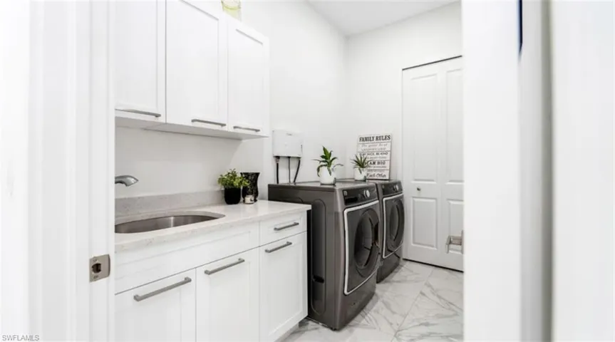 3502  40th SE AVE, Naples, FL 34117