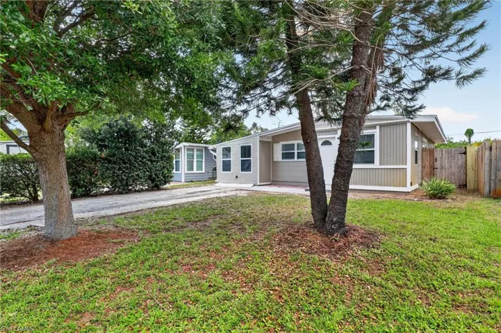 4019  7th N AVE, St. Petersburg, FL 33713