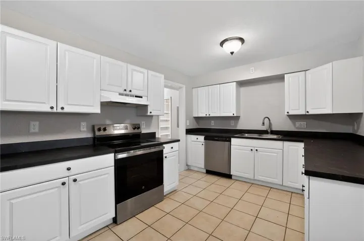 4019  7th N AVE, St. Petersburg, FL 33713