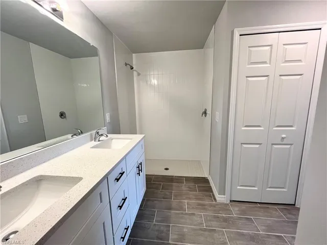 344  Pembroke  ST, Lehigh Acres, FL 33974