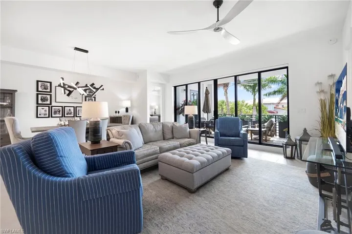 1125  Central  AVE, Naples, FL 34102