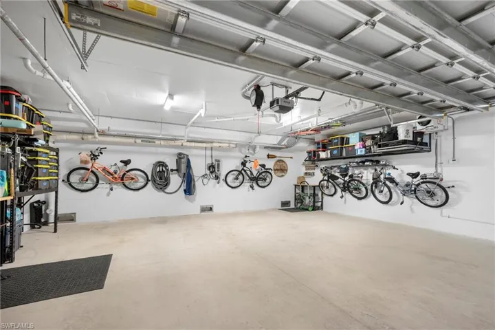 1125  Central  AVE, Naples, FL 34102