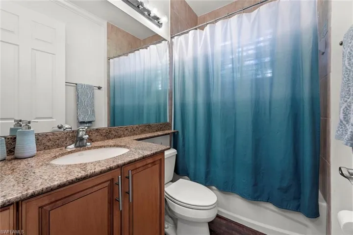 11203  Sand Pine  CT, Fort Myers, FL 33913