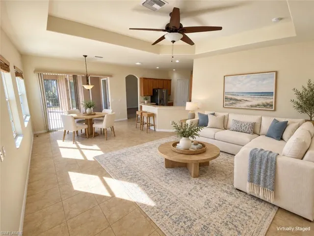 Tray ceiling with a ceiling fan