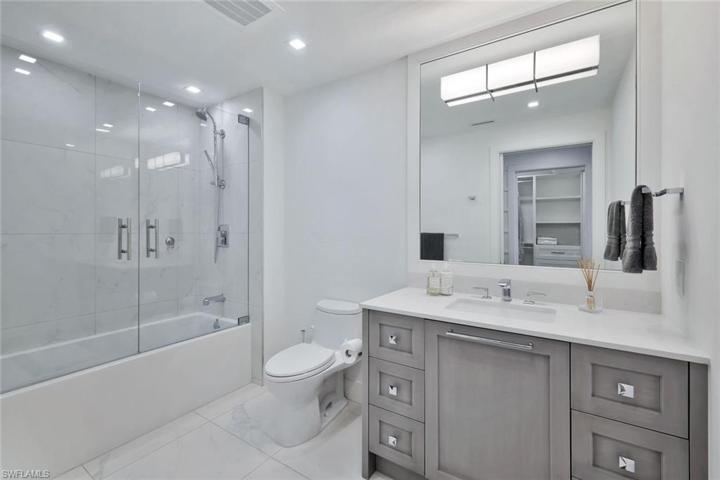13915 Old Coast RD # 1702, NAPLES FL 34110