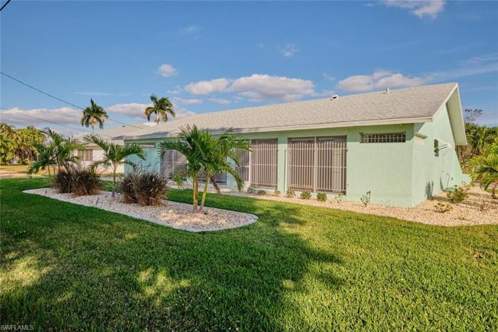 4528 SE 9th AVE, CAPE CORAL FL 33904