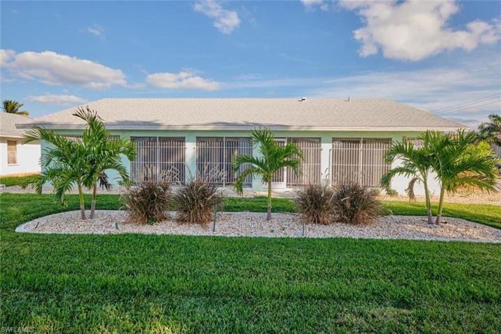 4528 SE 9th AVE, CAPE CORAL FL 33904