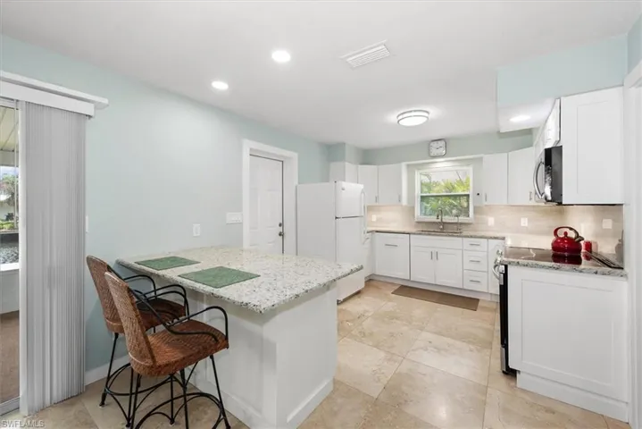 1728 Club House Rd, North Fort Myers, Florida 33917