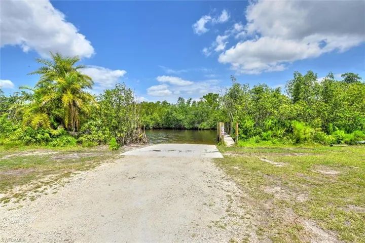 community boat ramp