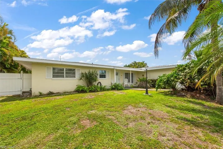 1728 Club House Rd, North Fort Myers, Florida 33917