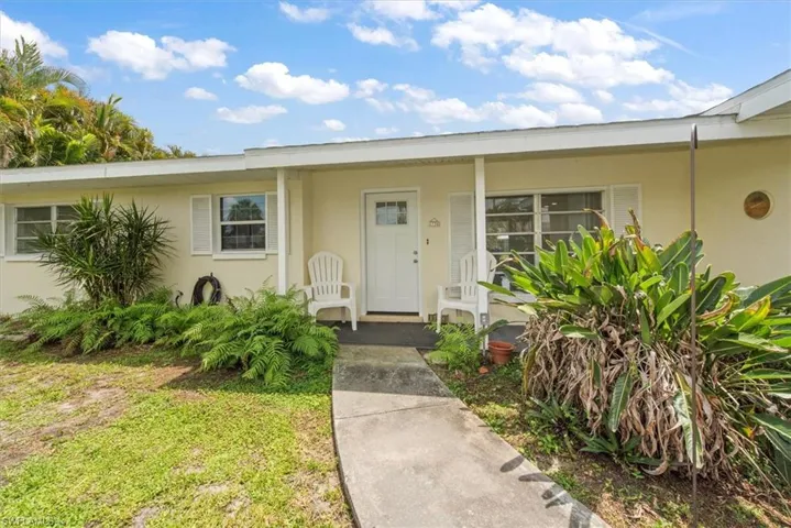 1728 Club House Rd, North Fort Myers, Florida 33917