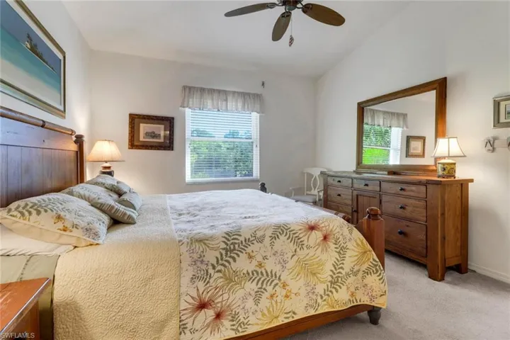 395  Robin Hood  CIR, Naples, FL 34104