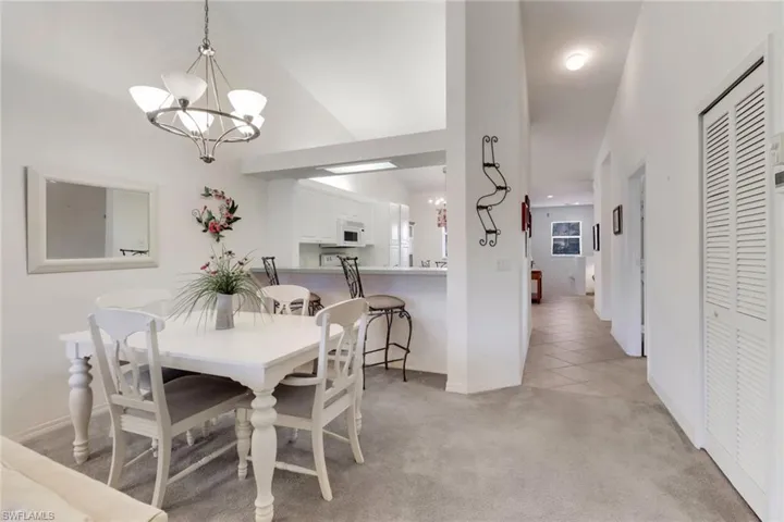 395  Robin Hood  CIR, Naples, FL 34104