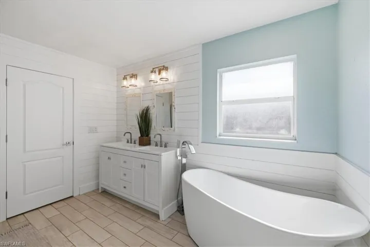 5748 Linden Ln, Bokeelia, Florida 33922