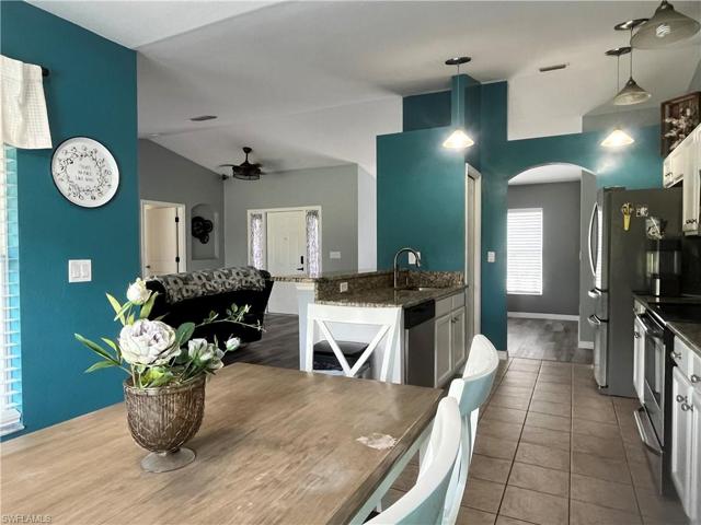 Eat In Kitchen
