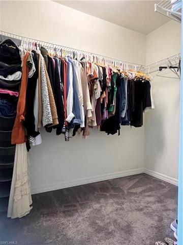 MB Walk-In Closet