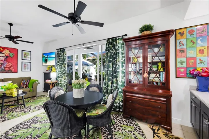 Kitchen Leisure space combination