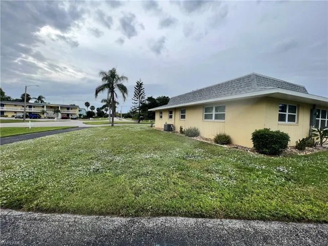 Brand New Roof 12/2022