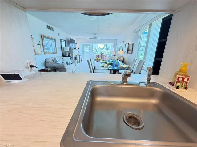 1747 Pebble Beach Dr 110, Fort Myers, Florida 33907