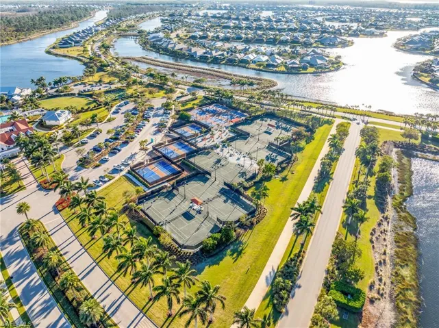 Clay Tennis Courts and state-of-the-art Pickleball Courts
