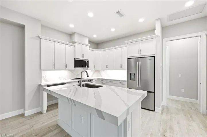 Spacious Kitchen Island
