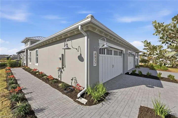 Brand new never-lived-in Dahlia Model in SOLD OUT Isles of Collier Reserve.