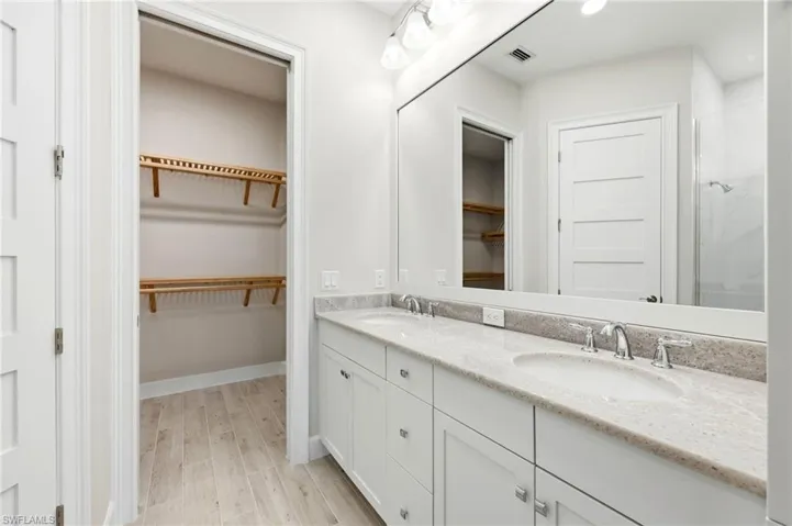 Dual-sink Master Bathroom