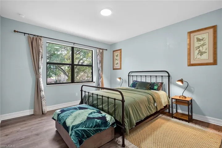 7845 Bristol Cir, Naples, Florida 34120