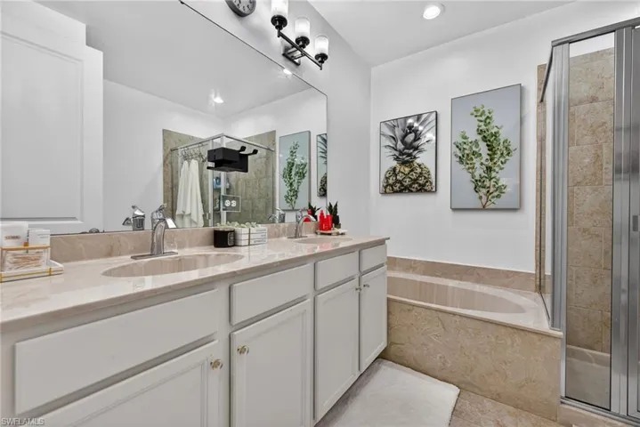 7845 Bristol Cir, Naples, Florida 34120
