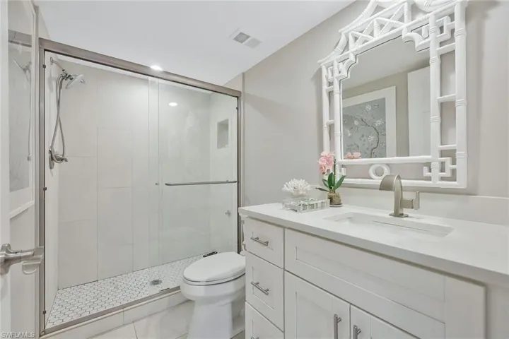 265  DEERWOOD  CIR, Naples, FL 34113