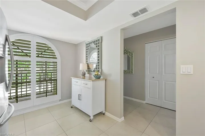 265  DEERWOOD  CIR, Naples, FL 34113